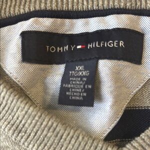 Tommy Hilfiger Gray V-Neck Sweater Classic Style